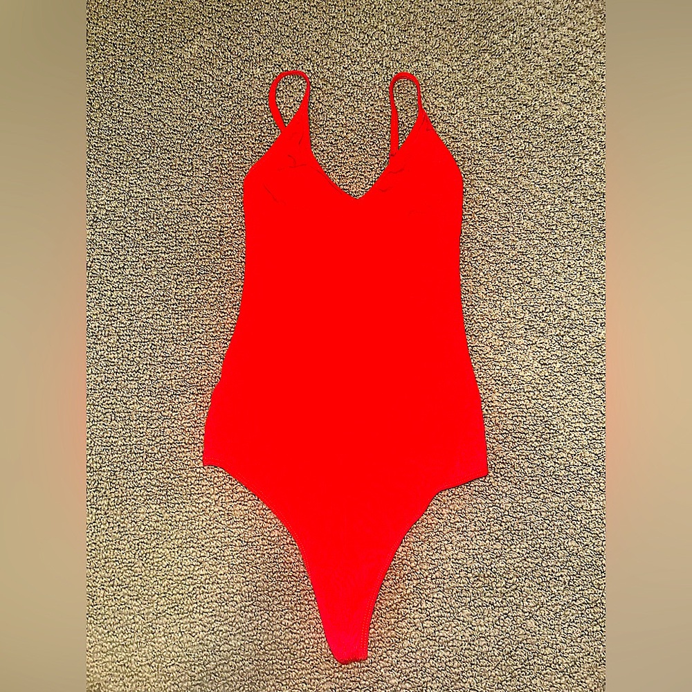 Aritzia red body suit with a